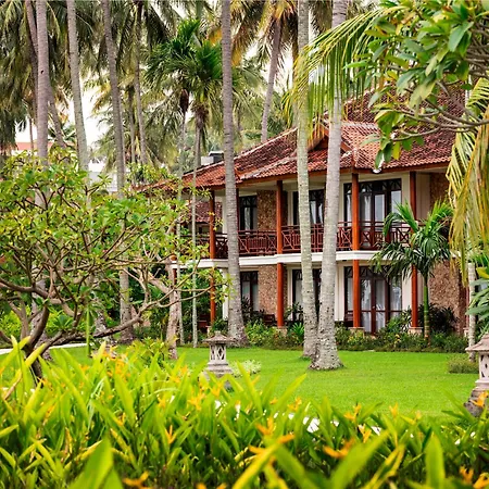 Holiday Resort Lombok-2